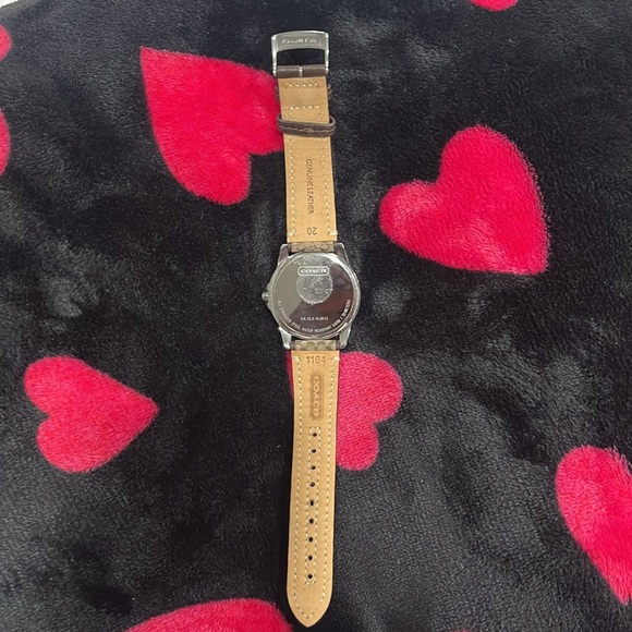 Coach Watch. Leather Brown Logo - Picture 2 of 7